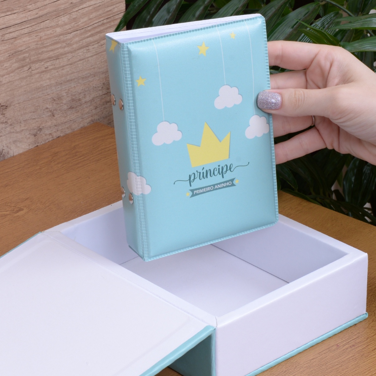 Estojo Imantado com Álbum p/ 120 fotos 10x15 PRINCÍPE COROA 1 ANINHO Bebê Infantil - Imagem 6