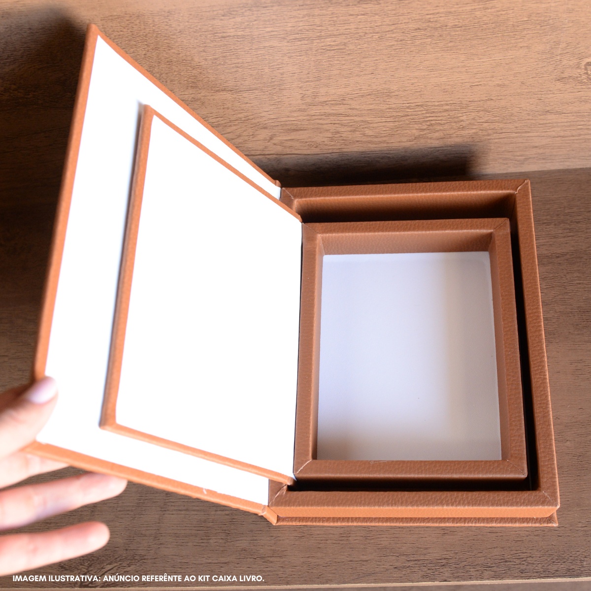 Kit 2 Caixa Livro Falso MDF DOLARO CARAMELO Marrom Decorativa Porta Objeto Elegante - Imagem 4