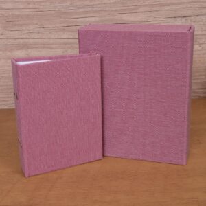 Estojo Imantado com Álbum p/ 120 fotos 10x15 JUTA ROSA Tecido Caixa Delicado